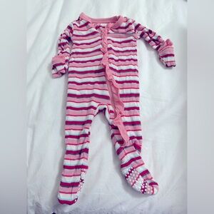 Kickee Pants. Preemie. Zipper onesie.